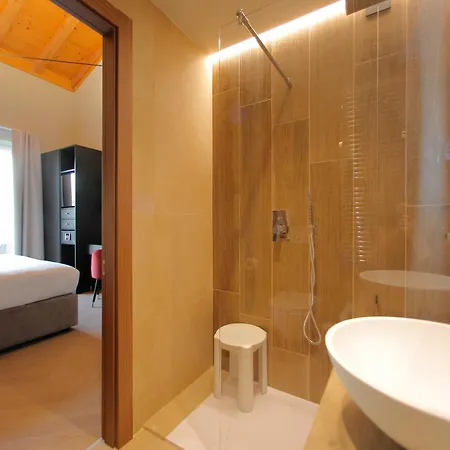 Otel Namia By Dori 3*