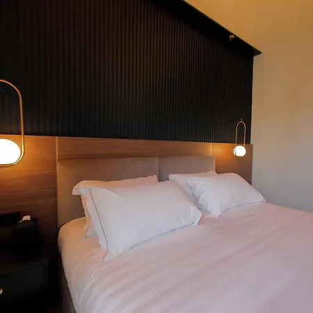 Namia By Dori Otel Bardolino