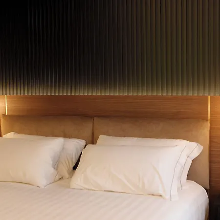 Namia By Dori Otel Bardolino
