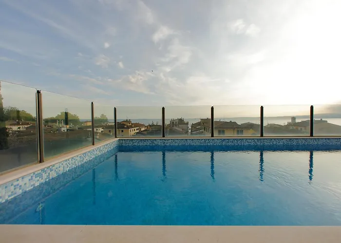 호텔 Namia By Dori 3*